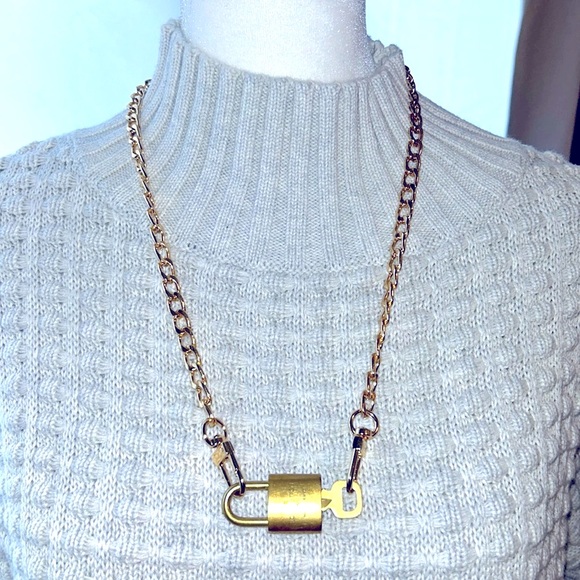🔑LOUIS VUITTON🔑Gold Lock #318 w/Hold Unbranded Chain - Picture 7 of 14